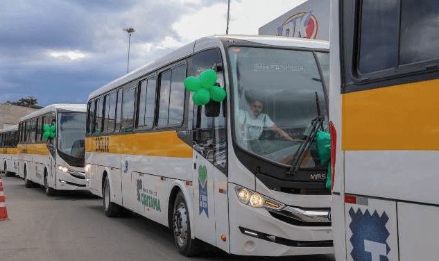 Ônibus Escolar